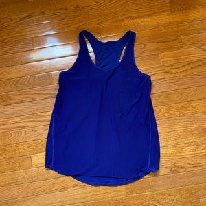 Lululemon tank size 6